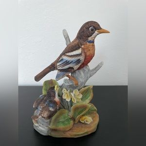 Vintage American Robin on Branch Bird Figurine Porcelain 8”H